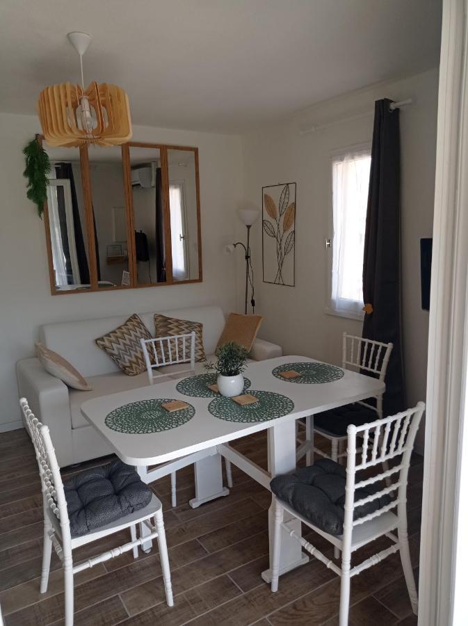 Appartement Jade Dans Residence Proche Tennis/ Centre Naturiste Agde Buitenkant foto