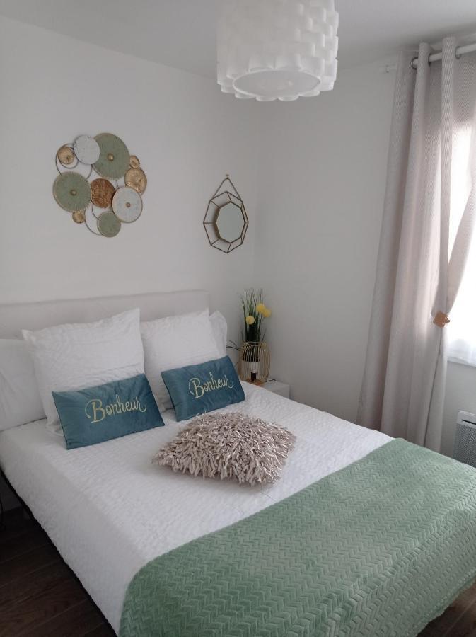 Appartement Jade Dans Residence Proche Tennis/ Centre Naturiste Agde Buitenkant foto