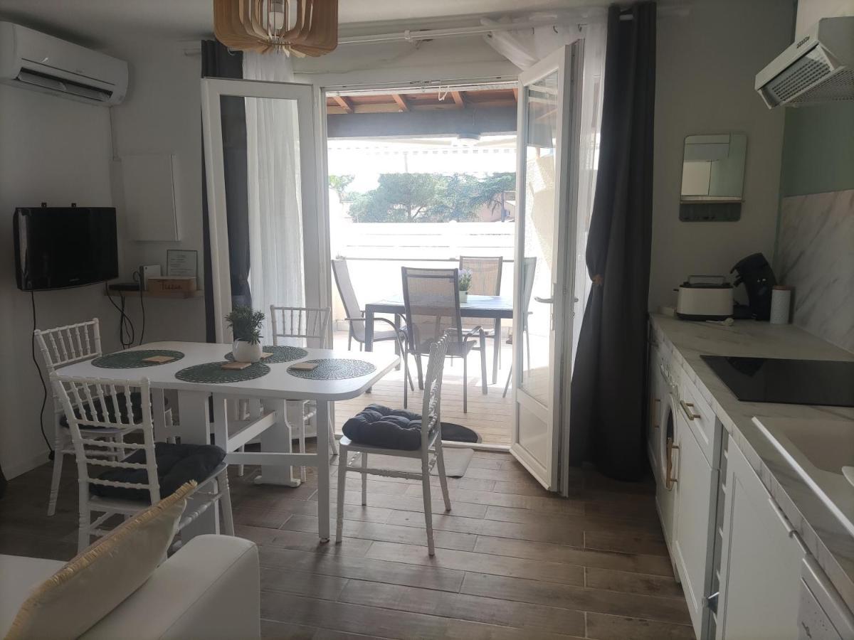 Appartement Jade Dans Residence Proche Tennis/ Centre Naturiste Agde Buitenkant foto