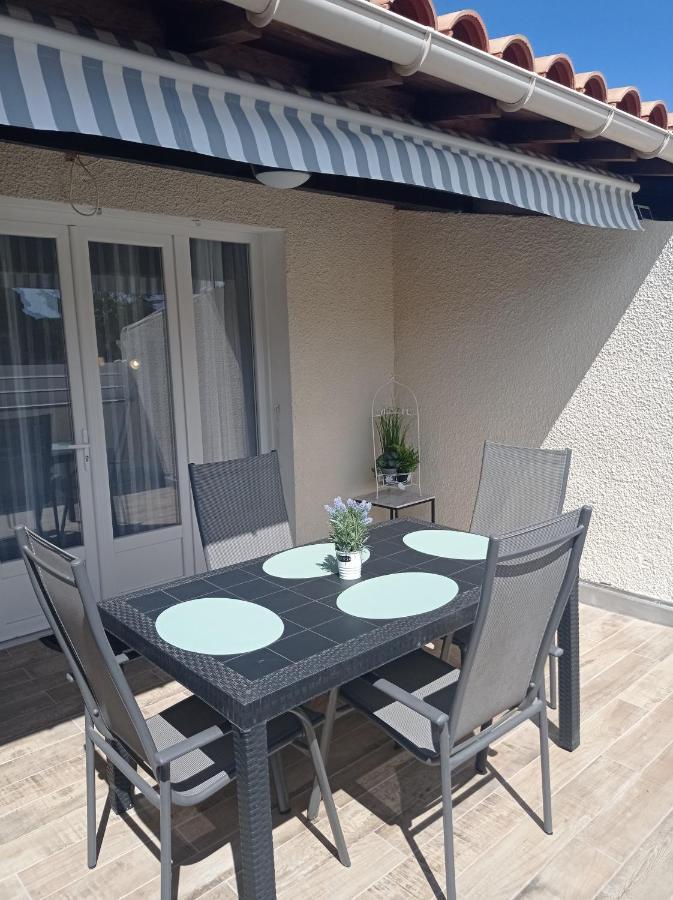 Appartement Jade Dans Residence Proche Tennis/ Centre Naturiste Agde Buitenkant foto